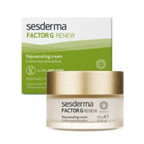 Sumérgete en el lujo del cuidado facial con la Crema Factor G Renew, ahora disponible en DermaBella. Esta crema ha sido diseñada con una fórmula avanzada para ofrecer una hidratación intensa y abordar los signos visibles del envejecimiento, proporcionando una solución integral para tu piel.