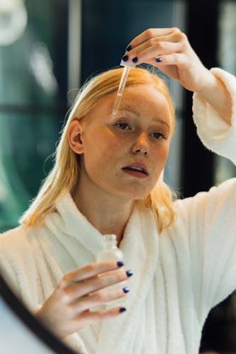 Skincare para gimnasio: qué aplicar antes y después de entrenar para no dañar la piel