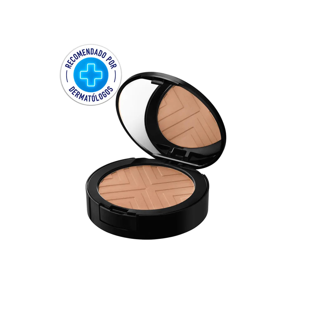 Bienvenidos a la experiencia de belleza incomparable de DermaBella con el Covermatte en su presentación de 45 estuches, cada uno conteniendo 9.5 gramos de pura perfección para tu piel. Este polvo compacto es la clave para un acabado mate impecable que perdura a lo largo del día.