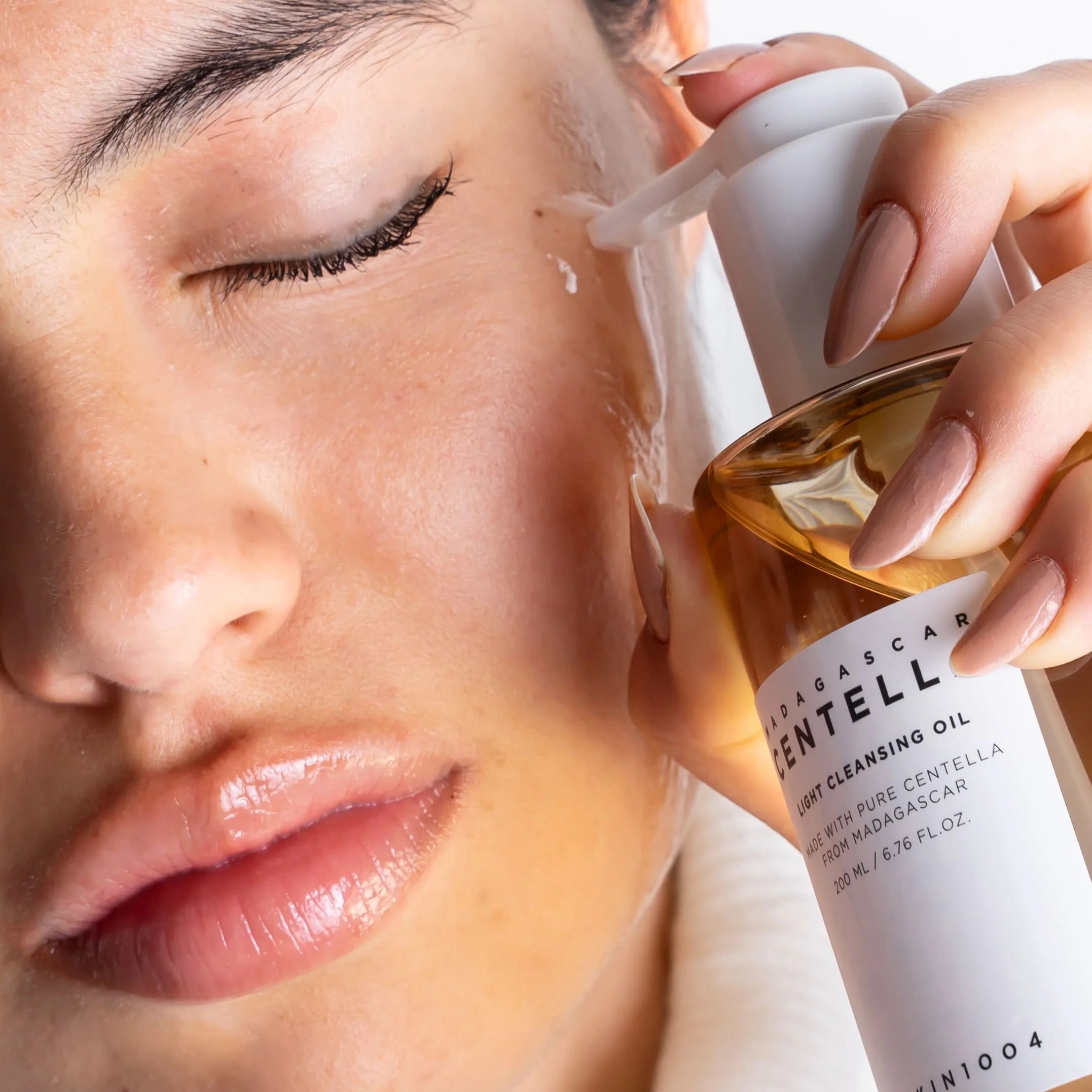 SKIN1004 Madagascar Centella Light Cleansing Oil | Aceite Limpiador Facial Coreano
