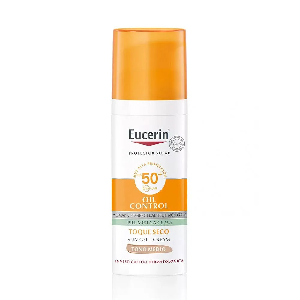 Logra una piel protegida y con un toque de color natural con el Solar Oil Control Toque Seco SPF50 Tono Medio de Euc, ahora disponible en DermaBella. Este protector solar ha sido formulado para brindar una alta protección contra los rayos UV, al tiempo que proporciona un acabado mate y controla el exceso de grasa en la piel.