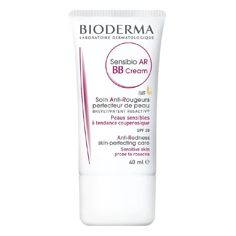 Experimenta la combinación perfecta de cuidado y cobertura con nuestro exclusivo Sensibio AR BB Cream, disponible solo en nuestra tienda, DermaBella. Esta crema con color ha sido diseñada para piel sensible propensa a la rosácea, proporcionando un tono uniforme y aliviando las rojeces.